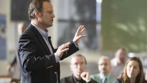 Multimodal emotional speech perception: why timing and attention matters