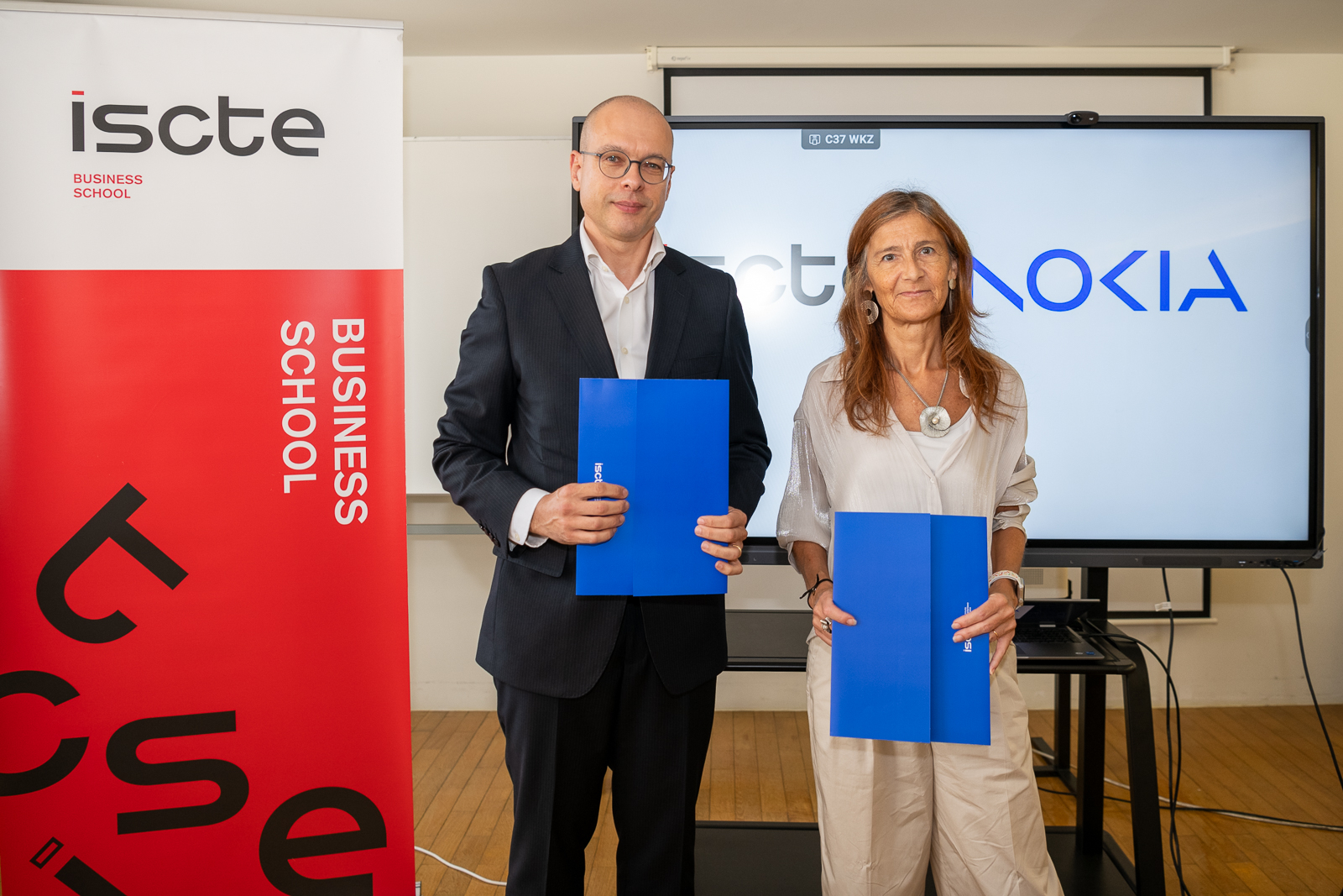 Escola de Ciências Sociais e Humanas