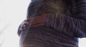 From “In Labor” (1982) to “A Bun in the Oven” (2016): What have we learned from the sociology of childbirth