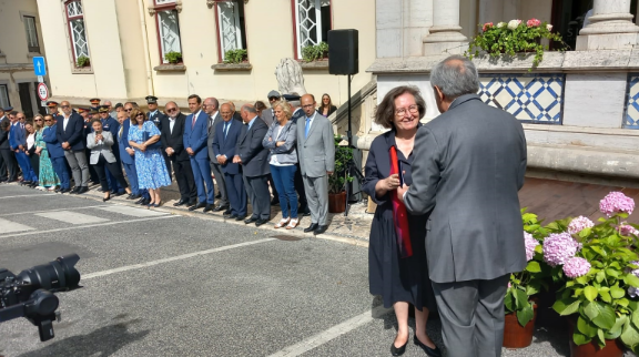 Medalha de Mérito Educativo de Sintra atribuída ao Iscte