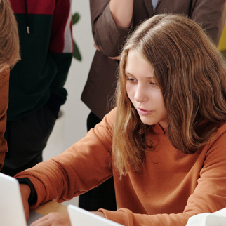 Estilos de feminilidade e a relação com a escola