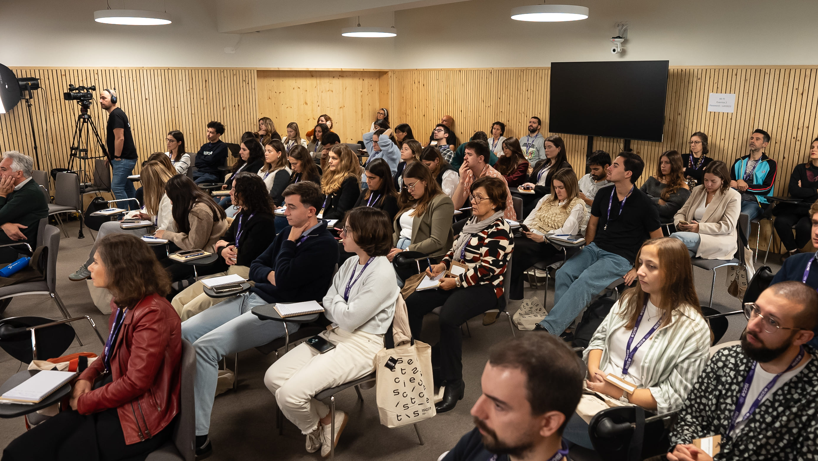 Políticas públicas - Escrutínio cidadão e processos participativos de avaliação