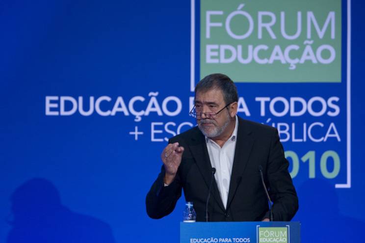 Domingos Fernandes eleito presidente do Conselho Nacional de Educação