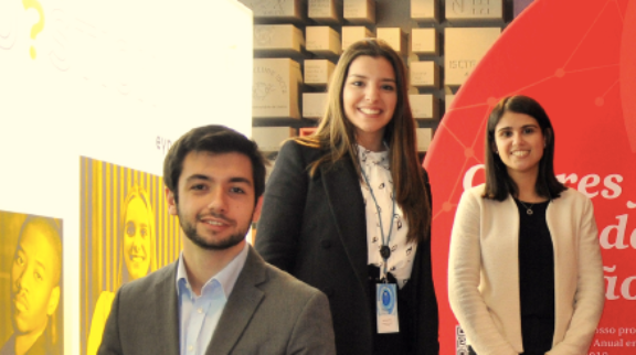 Conferência - Pervasive effects of others' thoughts, feelings, and actions