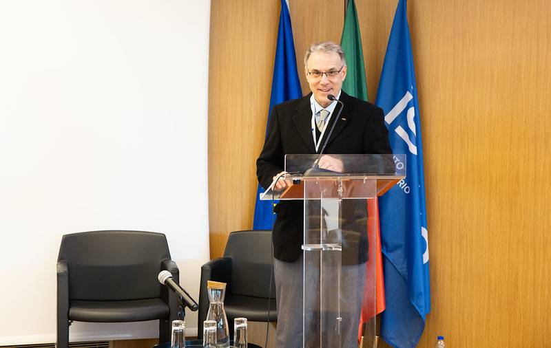 Ex-diretor da NASA sugere treinar intuição para apoiar a IA