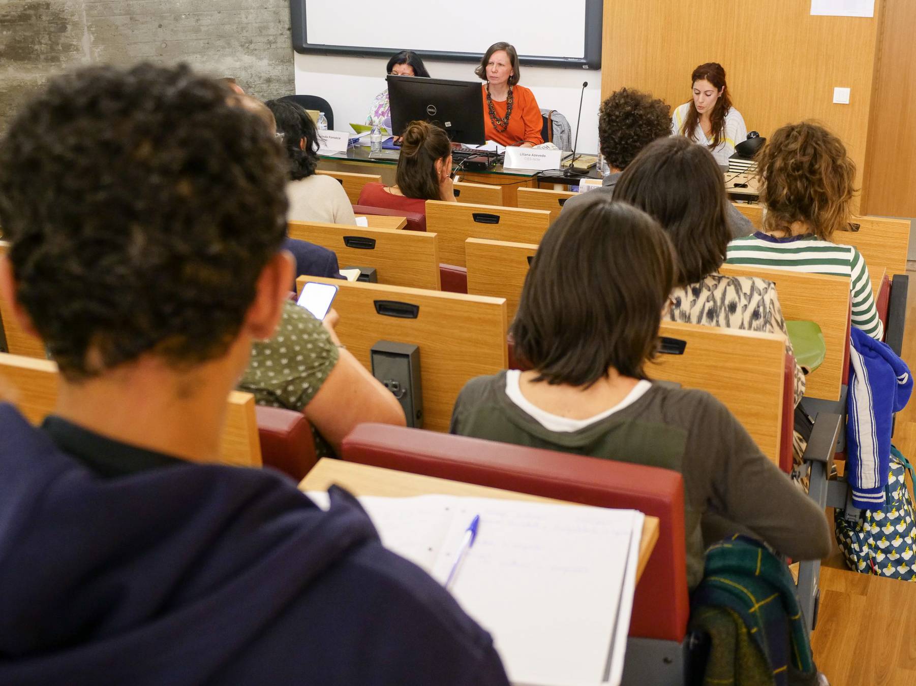 Um olhar retrospetivo sobre as migrações em Portugal: 10 anos de Encontros sobre Experiências Migratórias